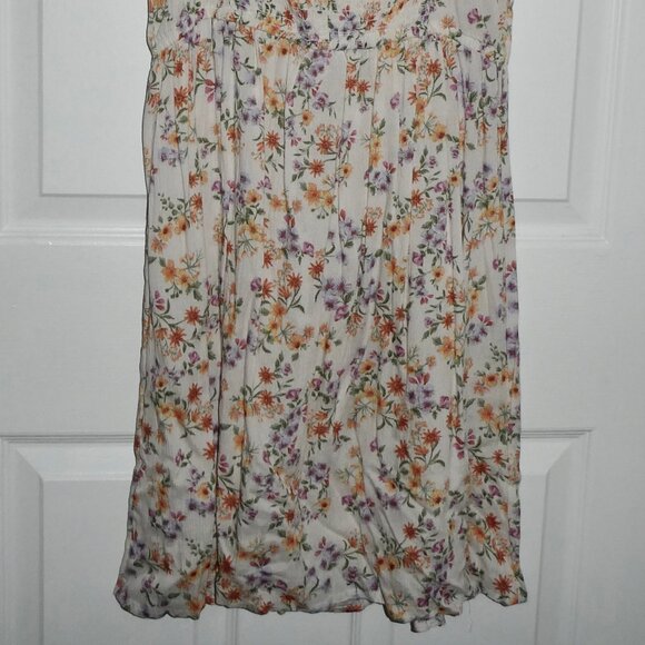 BRAND NEW BEAUTIFUL FLORAL FLOWERS PINK ROSE DRESS - BUTTONS, SMOCKING -JUNIOR M - Picture 2 of 2